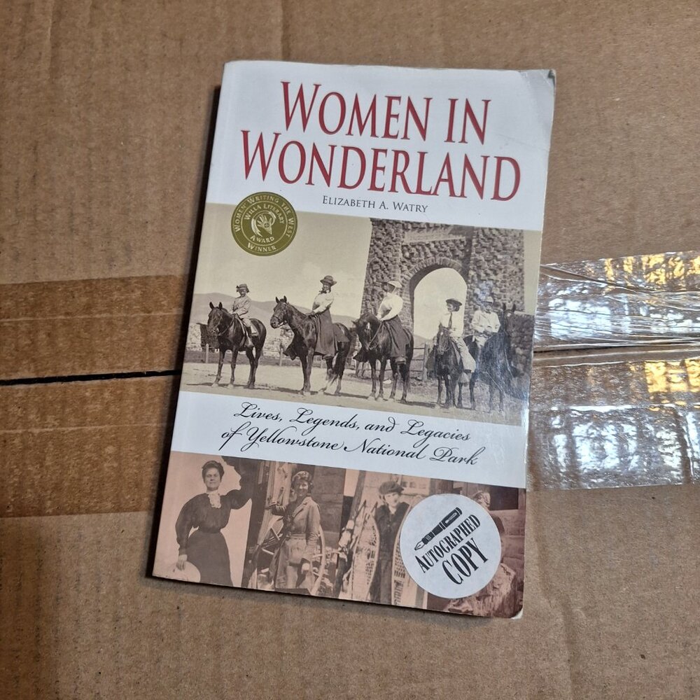 women in wonderland